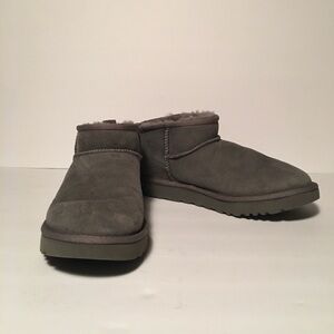 Ugg Women’s ultra mini size 8